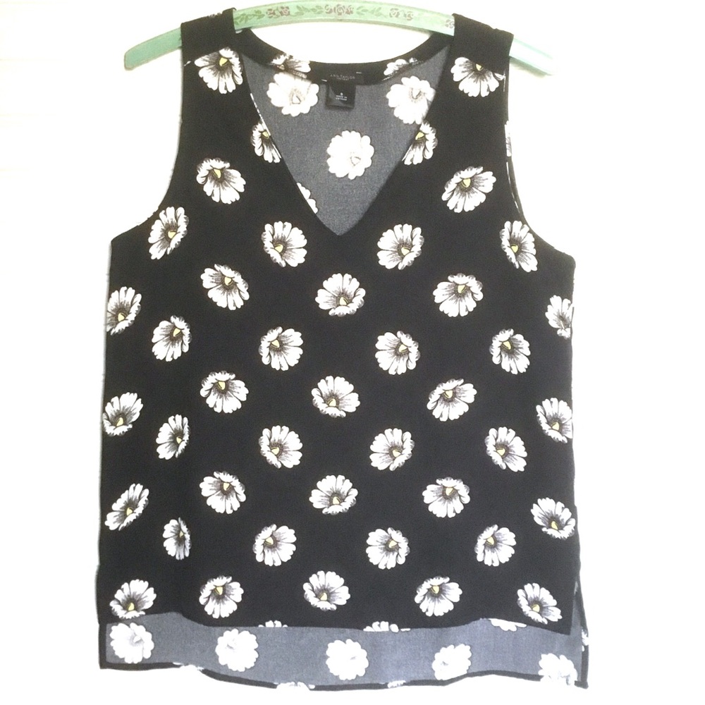 Ann Taylor Floral Sleeveless Blouse